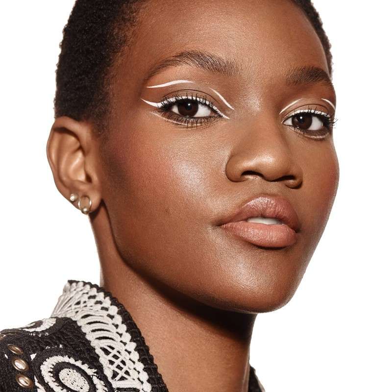 AMC Gel Delineador 76